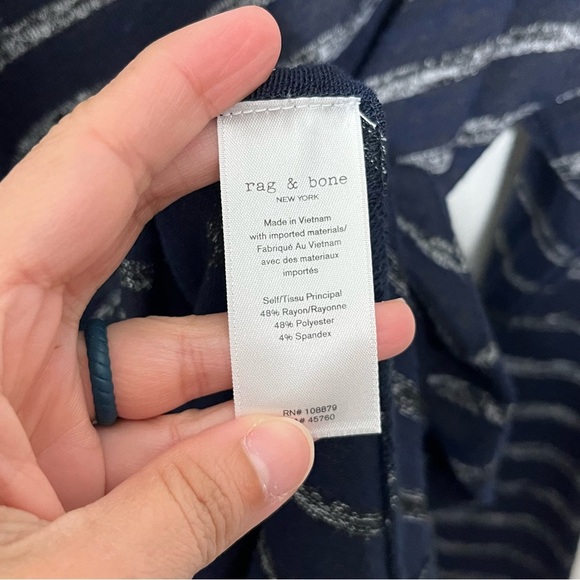 Rag & Bone Navy and Gray Striped Hudson Vee V-Neck Long Sleeve Blouse | size XS - Picture 4 of 9